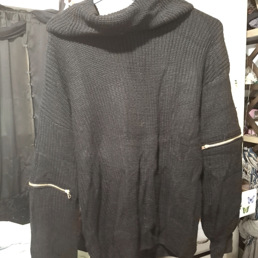 Stylish Black Acrylic Knit Top